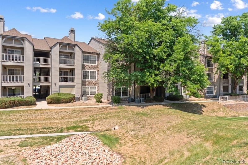 9130 Arbor Cir #K, Englewood, CO 80111