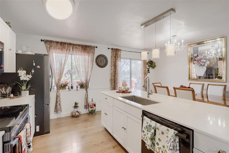 16333 Carolina Dr, Aurora, CO 80017