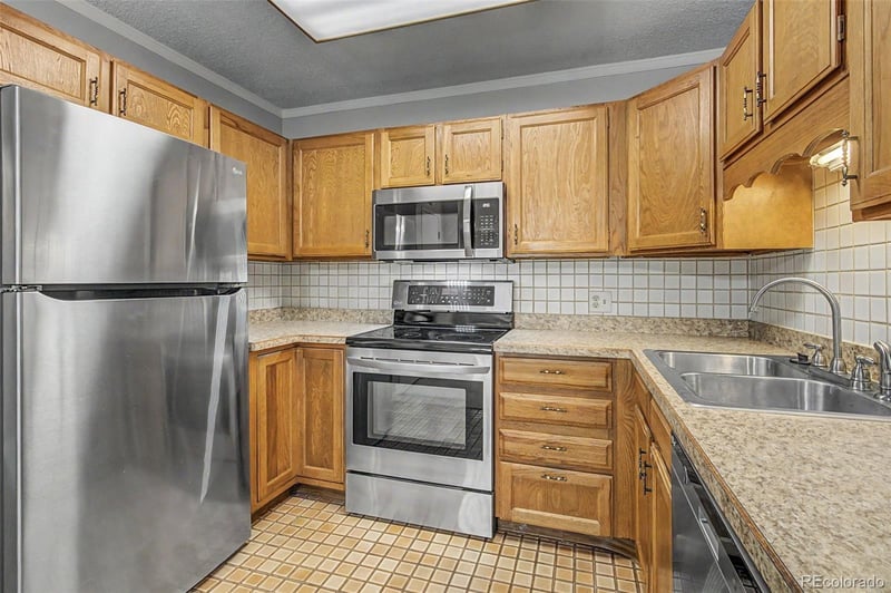 13500 E Cornell Ave #205, Aurora, CO 80014