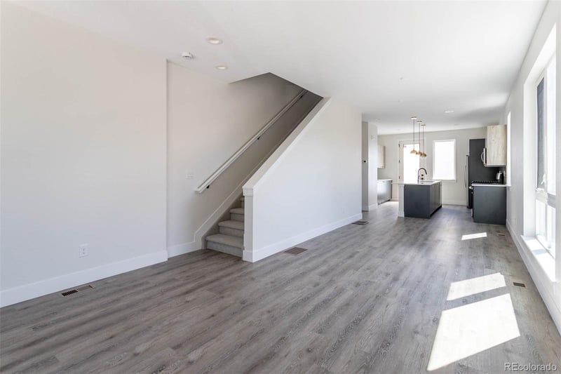 5256 16th Ave, Lakewood, CO 80214