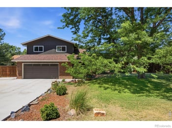 5217 Greenview Dr, Fort Collins, CO 80525