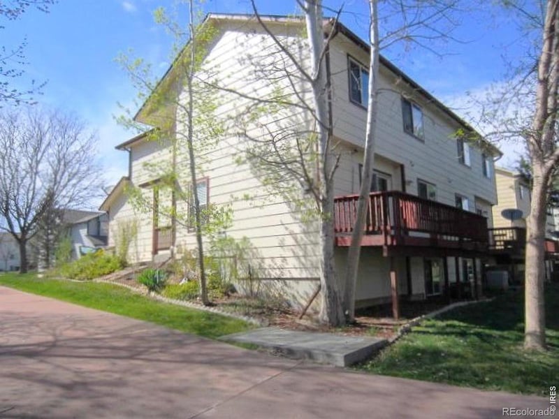 985 Winona Cir, Loveland, CO 80537