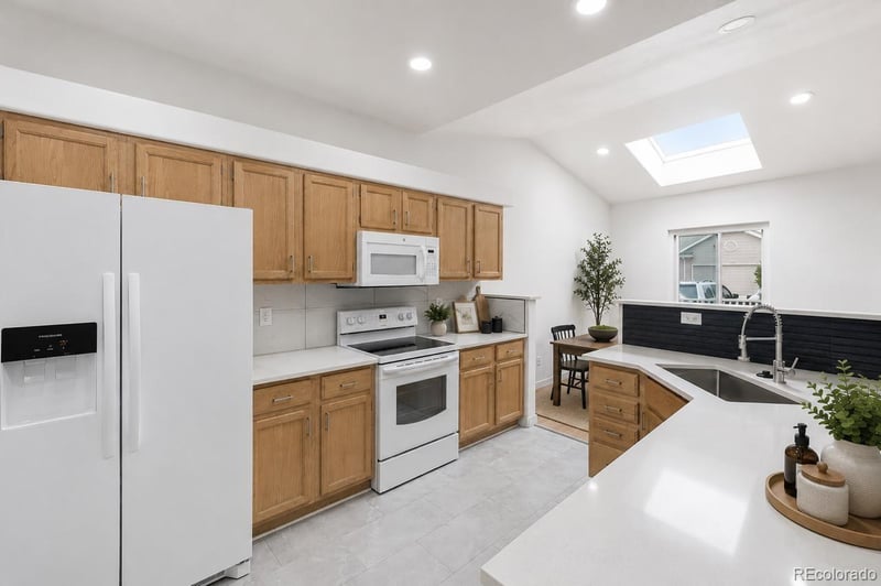 8511 S Upham Way, Littleton, CO 80128
