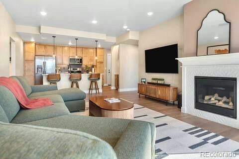 285 High Point Dr #H203, Longmont, CO 80504