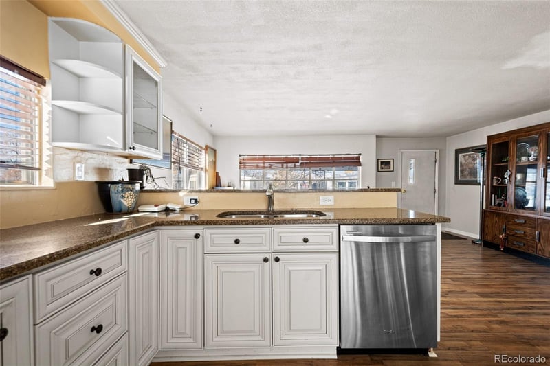 8201 Santa Fe Dr Lot 86, Littleton, CO 80120