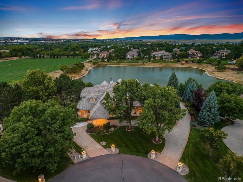 4450 W Caspian Cir, Littleton, CO 80128