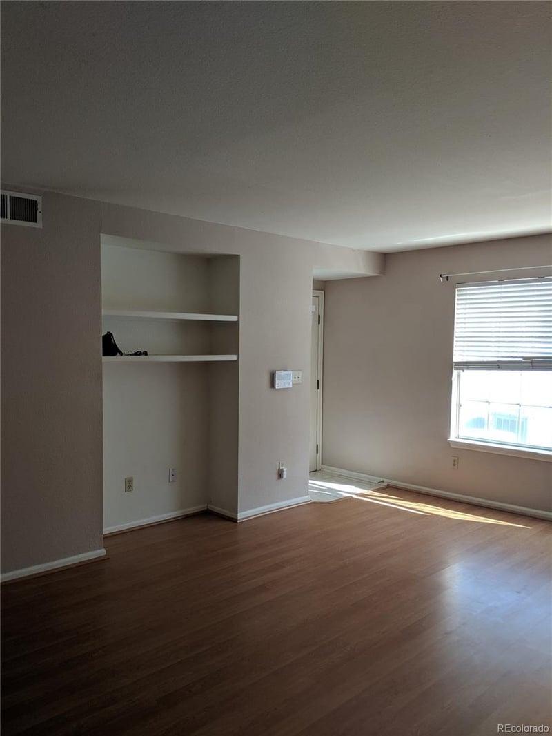 9160 Arbor Cir #C, Englewood, CO 80111