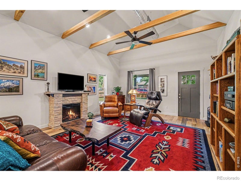 135 Washington Ave, Loveland, CO 80537