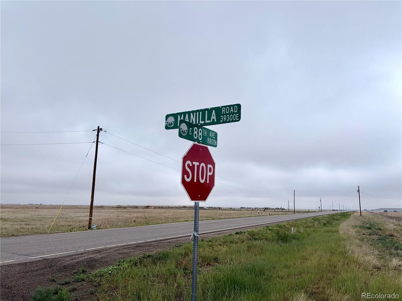 9650 Manila Rd, Bennett, CO 80237