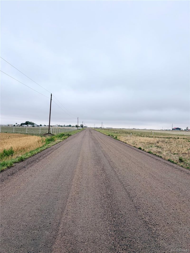 9650 Manila Rd, Bennett, CO 80237