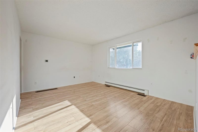 9275 8th Ave, Denver, CO 80215