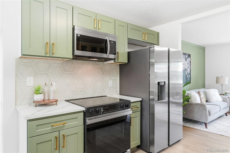 383 Robb Way, Lakewood, CO 80226