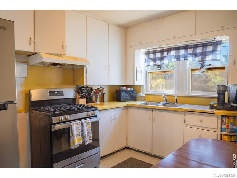 2408 9th St, Greeley, CO 80634