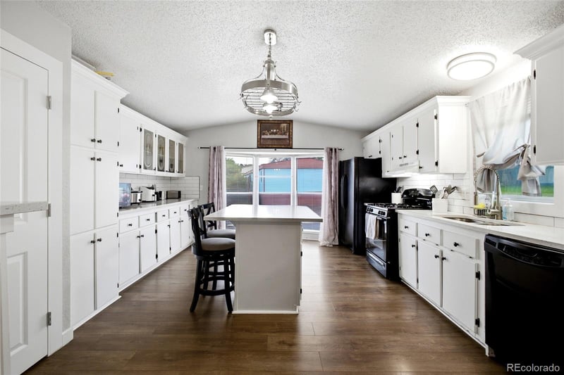 2551 92nd Ave, Denver, CO 80260