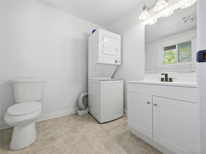 2101 S Josephine St #212, Denver, CO 80210