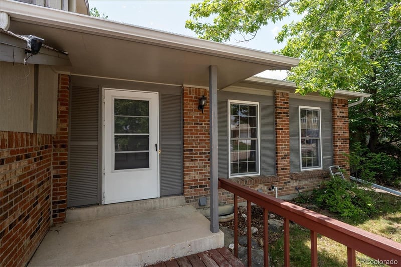 7618 S Holland Way, Littleton, CO 80128