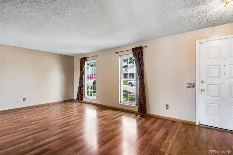 7618 S Holland Way, Littleton, CO 80128