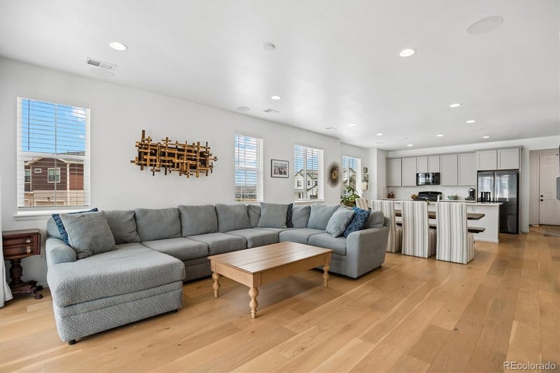 9175 Fraser River St, Littleton, CO 80125