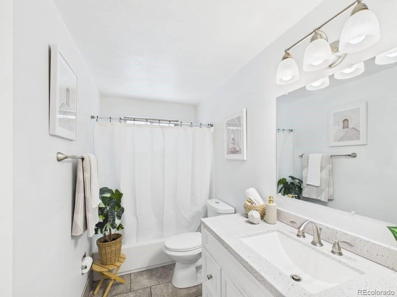 4570 Hoyt St, Wheat Ridge, CO 80033