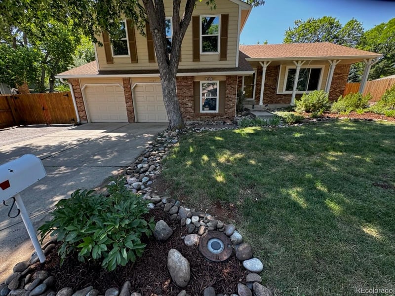 7892 Logan Dr, Littleton, CO 80122