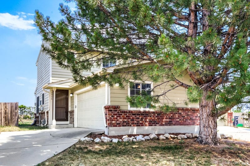 12506 Forest Dr, Thornton, CO 80241
