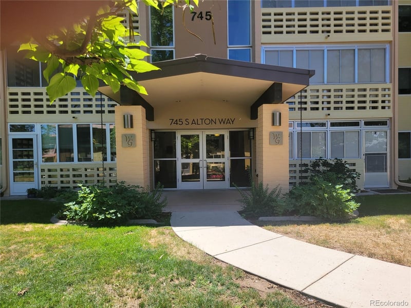 745 S Alton Way #8A, Denver, CO 80247