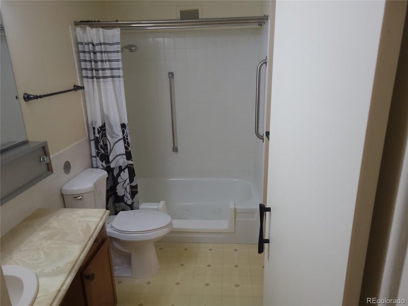 745 Alton Way #8A, Denver, CO 80247