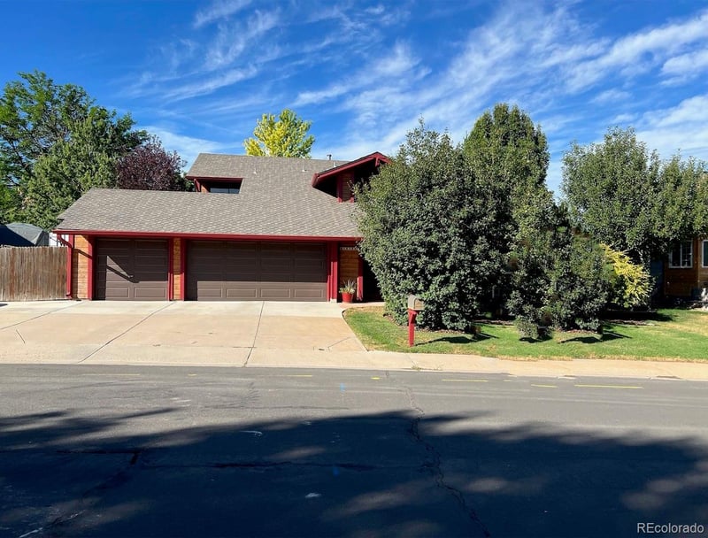 18396 E Berry Dr, Centennial, CO 80015
