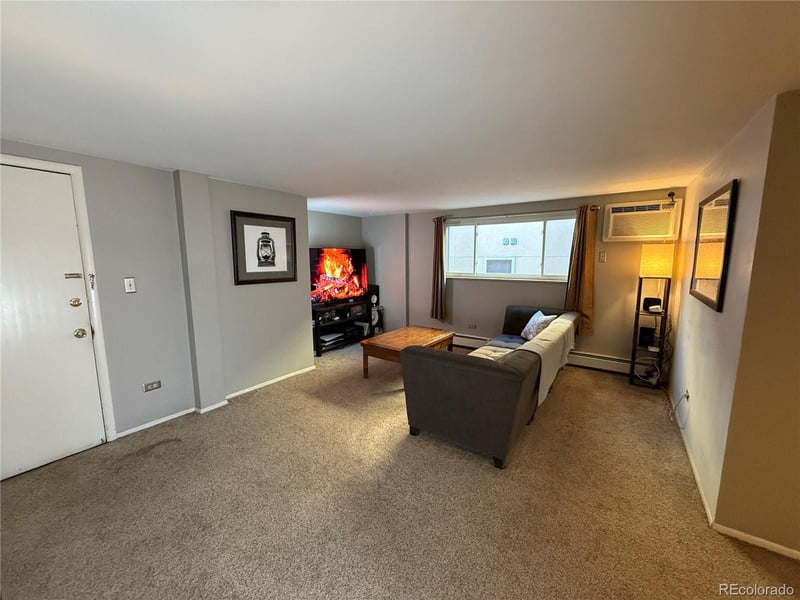 352 Lafayette #403, Denver, CO 80209