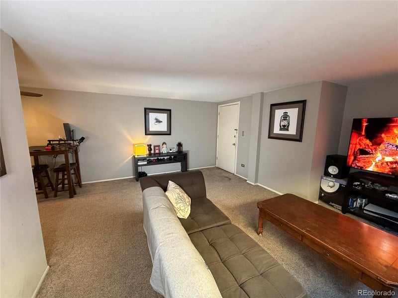 352 Lafayette #403, Denver, CO 80209