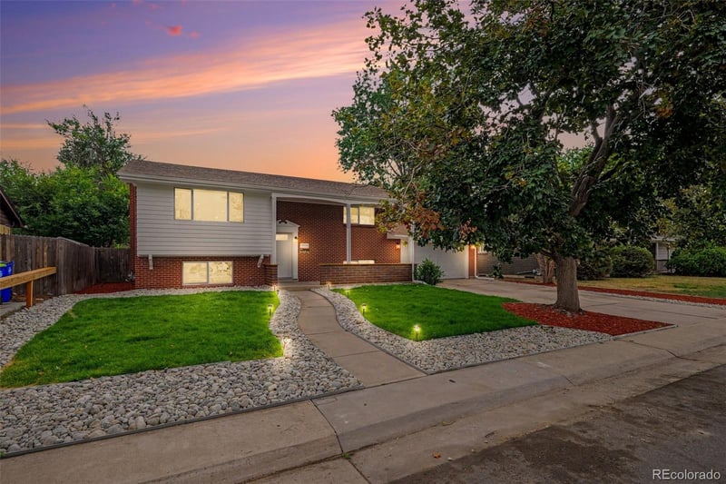 12006 Arizona Dr, Aurora, CO 80012