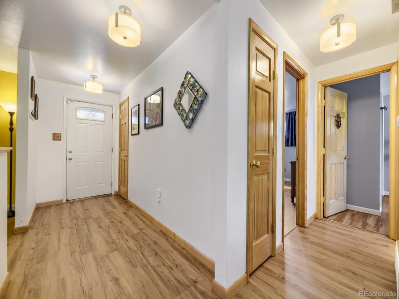 13095 Dakota Ave, Aurora, CO 80012