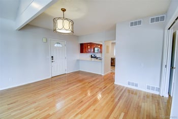7857 S University Way, Centennial, CO 80122