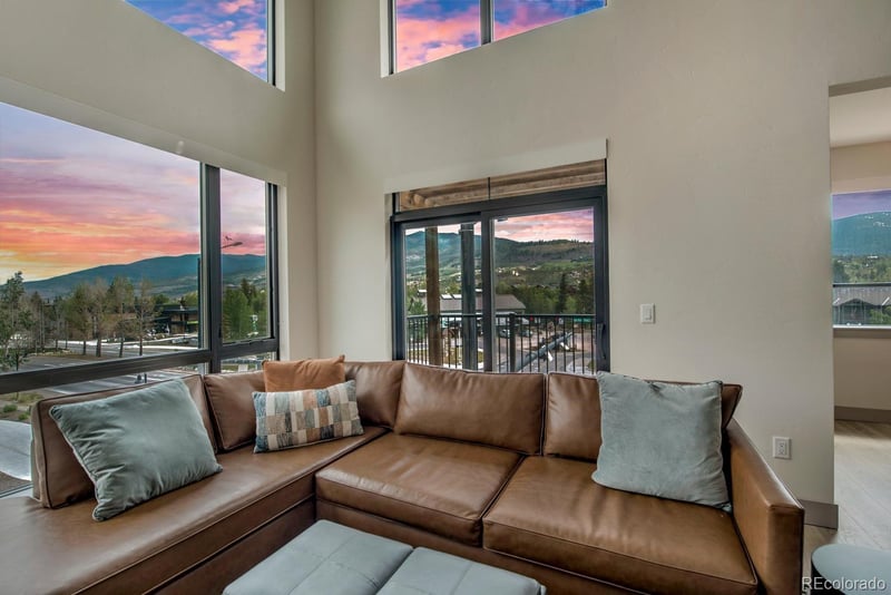 37 4th St #301E, Silverthorne, CO 80498