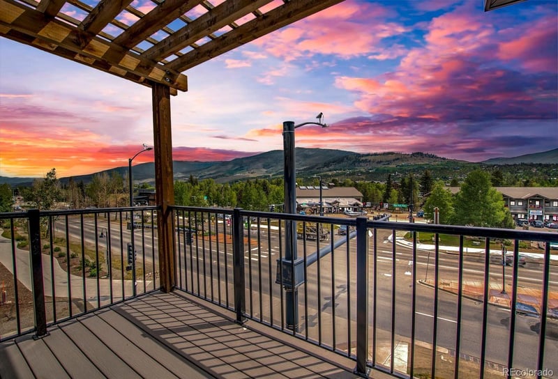 37 4th St #301E, Silverthorne, CO 80498