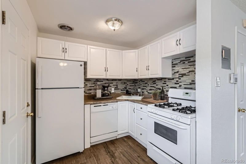 1525 Xenia St, Denver, CO 80220