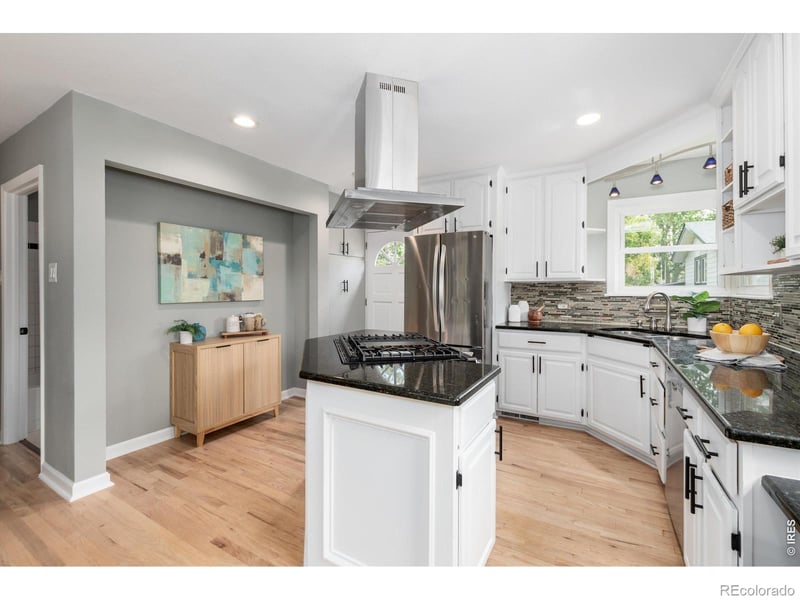 9525 W 11th Ave, Lakewood, CO 80215