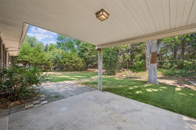 6408 Acoma St, Littleton, CO 80120