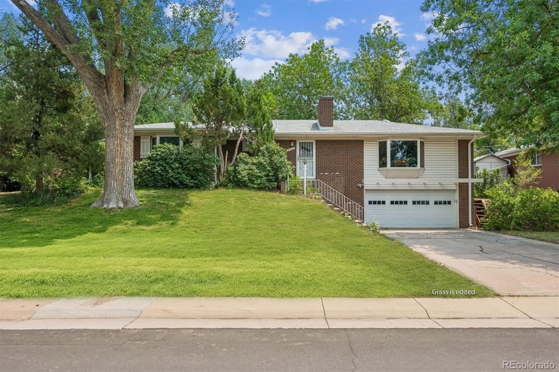 6408 Acoma St, Littleton, CO 80120