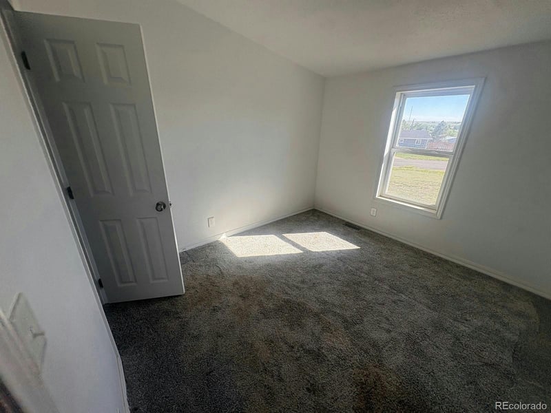 823 7th St, Hugo, CO 80821