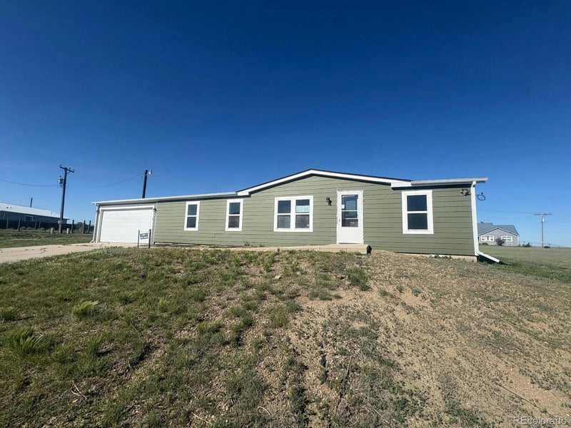 823 7th St, Hugo, CO 80821