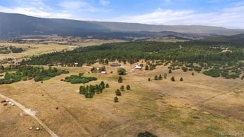 9610 S Perry Park Rd, Larkspur, CO 80118