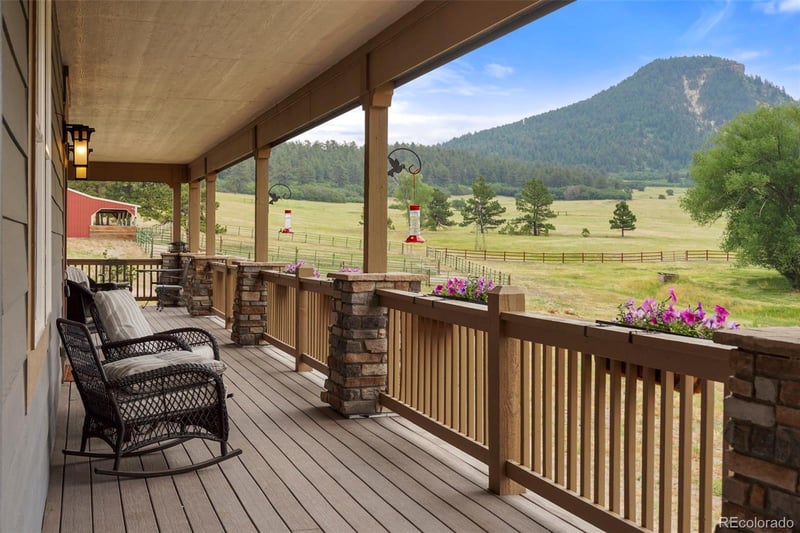 9610 Perry Park Rd, Larkspur, CO 80118