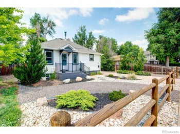 525 W 9th St, Loveland, CO 80537