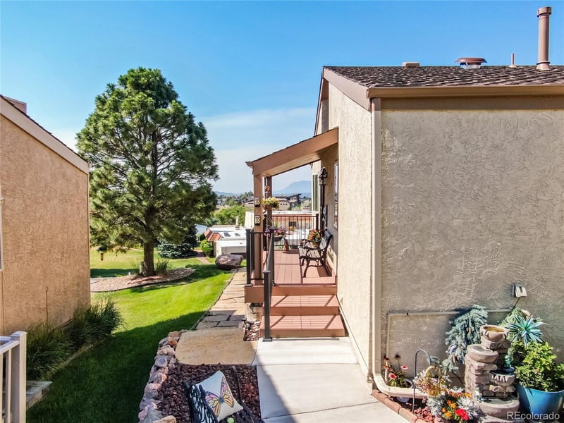 380 Mission Hill Way, Colorado Springs, CO 80921
