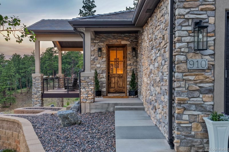 910 Spacious Skies Dr, Woodland Park, CO 80863