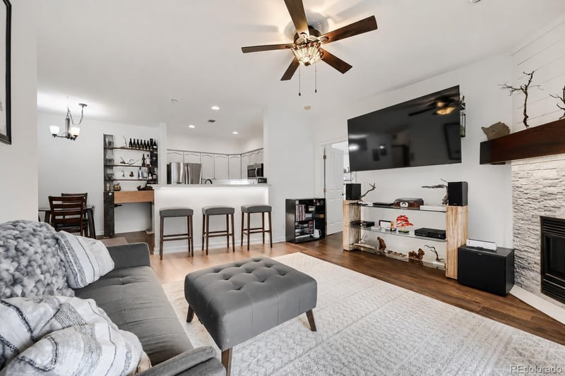 8358 Independence Cir #105, Littleton, CO 80128