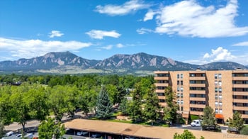 500 Mohawk Dr #607, Boulder, CO 80303