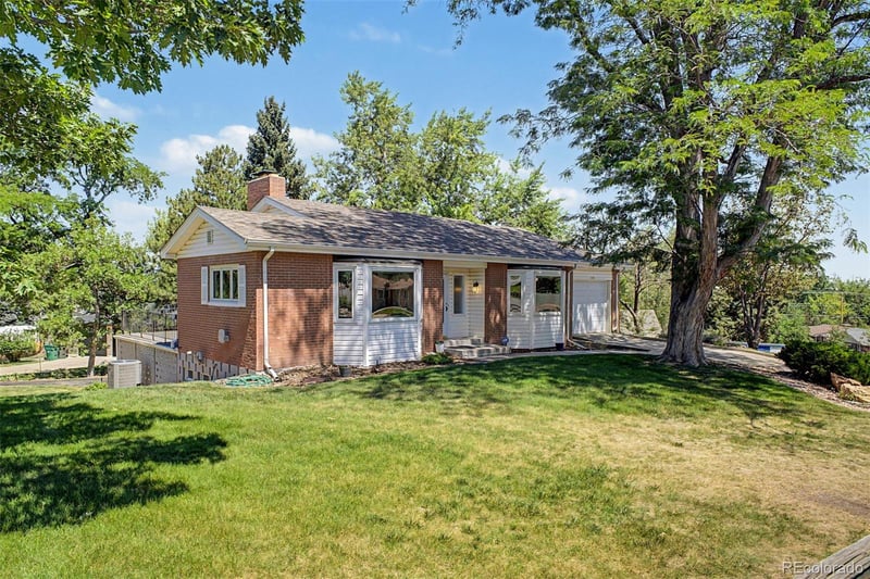 2555 Queen St, Denver, CO 80215