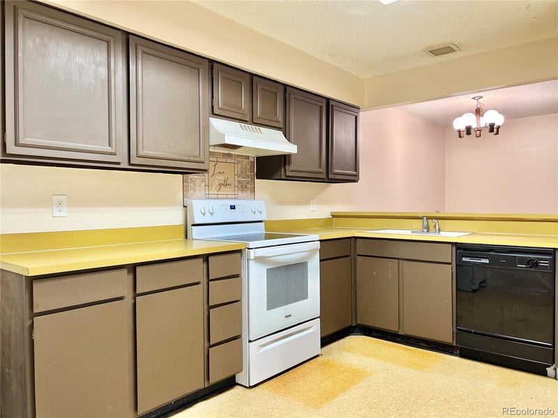 7250 Gaylord St #C16, Littleton, CO 80122